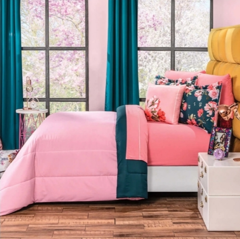 ESMERALDA COMFORTER SET - Picture 2 of 2